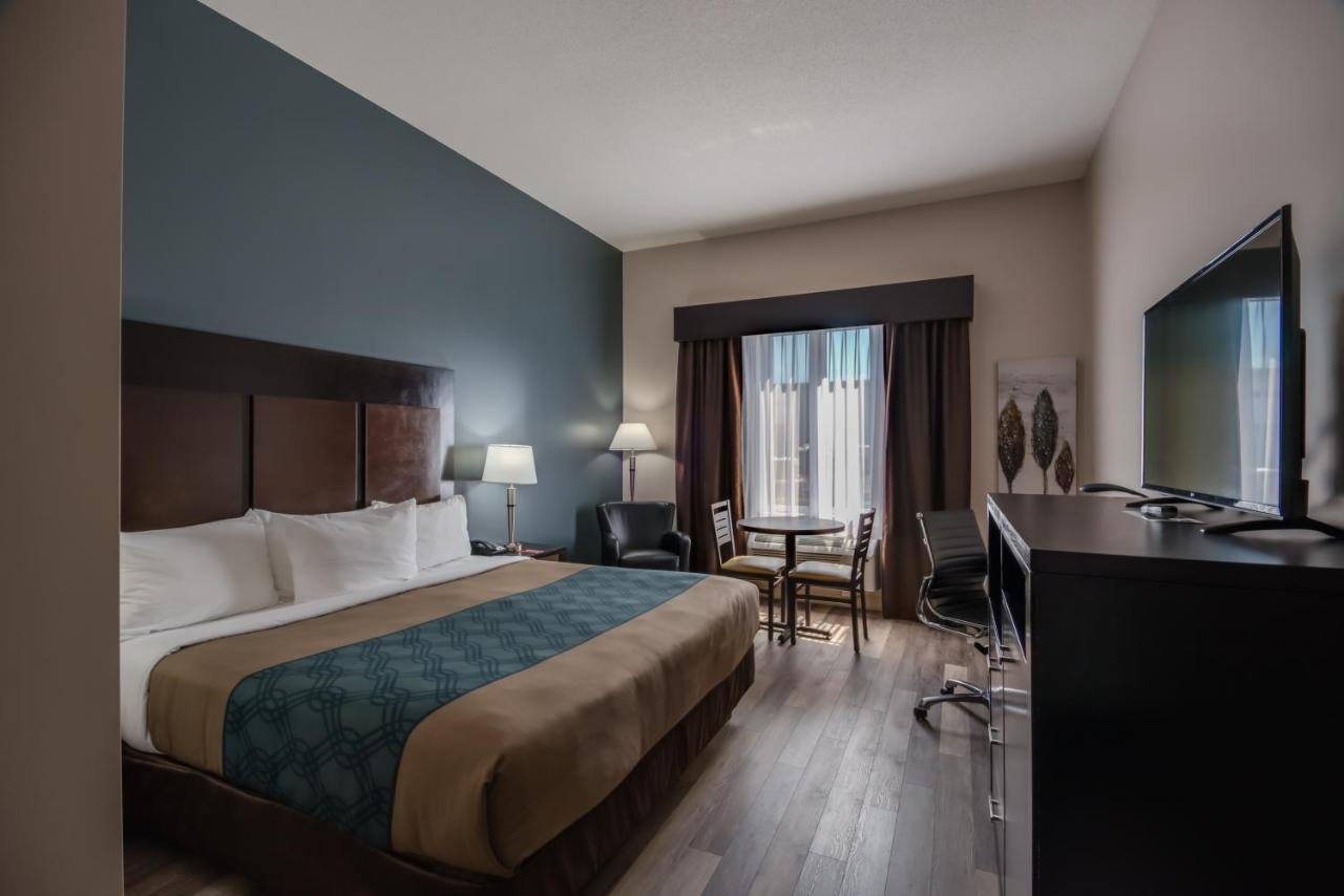 Econo Lodge Inn & Suites Saint Apollinaire Εξωτερικό φωτογραφία